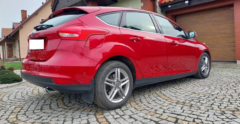 Ford Focus cena 55000 przebieg: 142819, rok produkcji 2018 z Ostrołęka małe 379